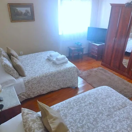 בית נופש Legado De San Ignacio, Penafiel-hasta 14 Personas Y Parking Privado פנאפייל